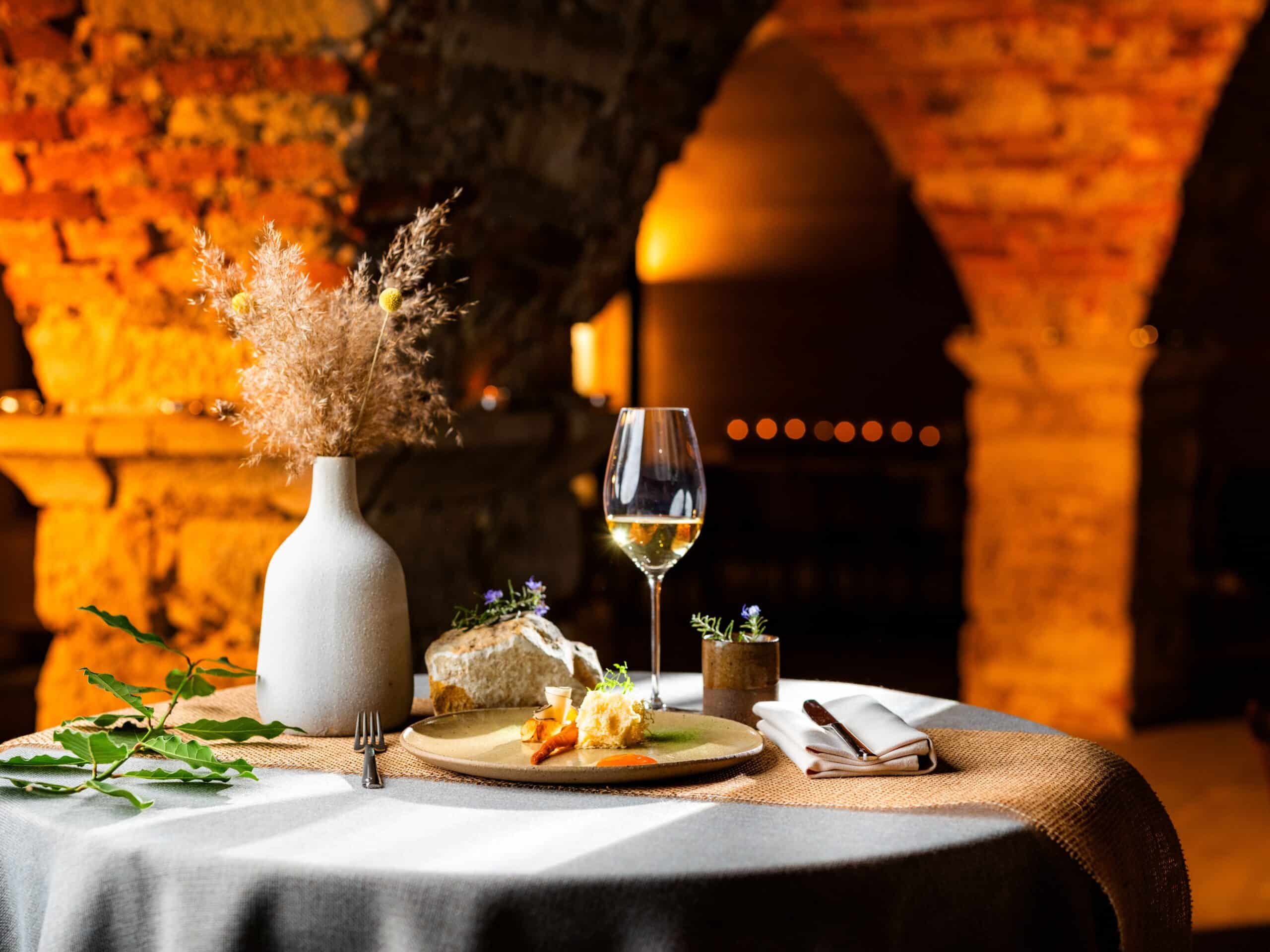 Dveri Pax restaurant scaled jpg